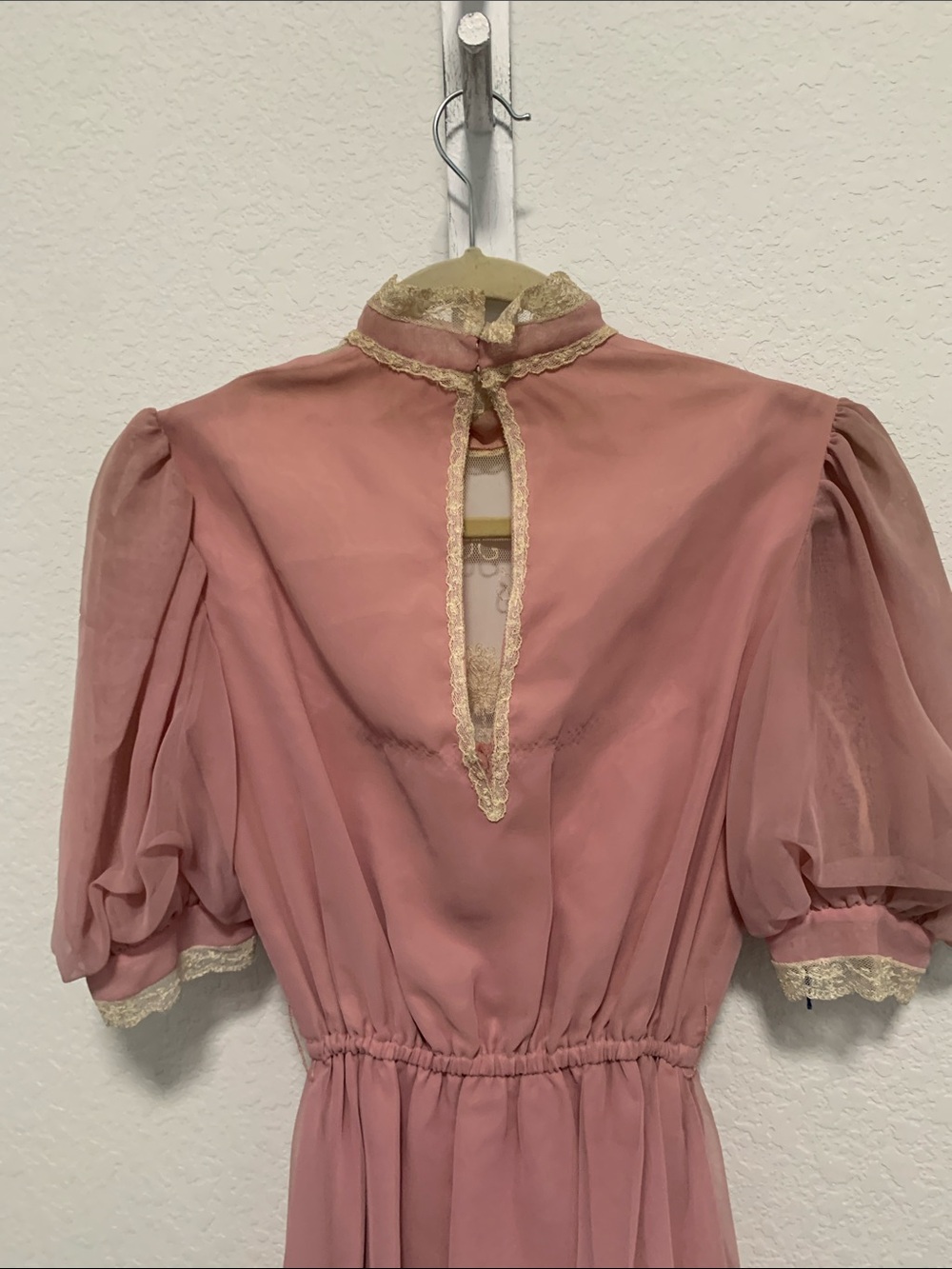Vintage-Inspired Pink Lace Trim Victorian Maxi Dress - Picture 5 of 8